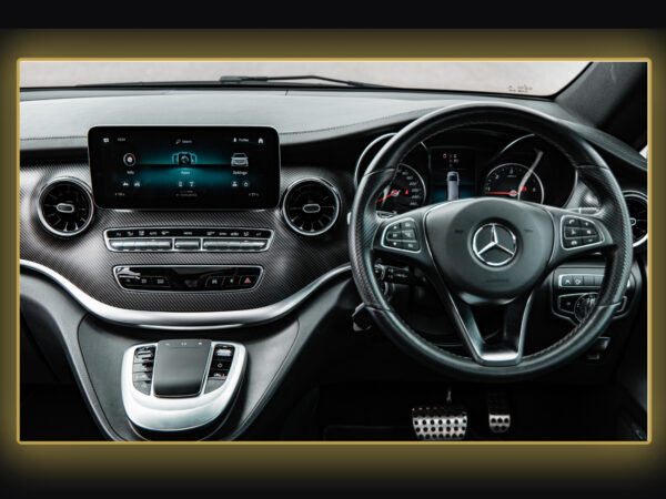 Mercedes V250 8 Seat Car Hire Gold Coast Brisbane Byron Bay Sunshine Coast