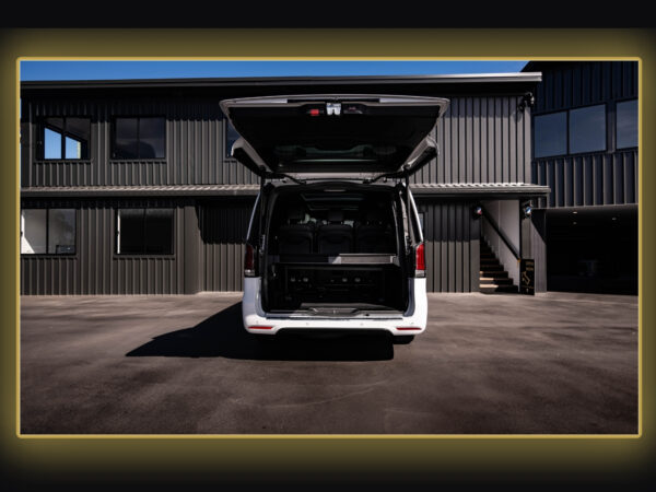 Mercedes V300 AMG 8 Seat Car Hire Gold Coast Brisbane Byron Bay Sunshine Coast
