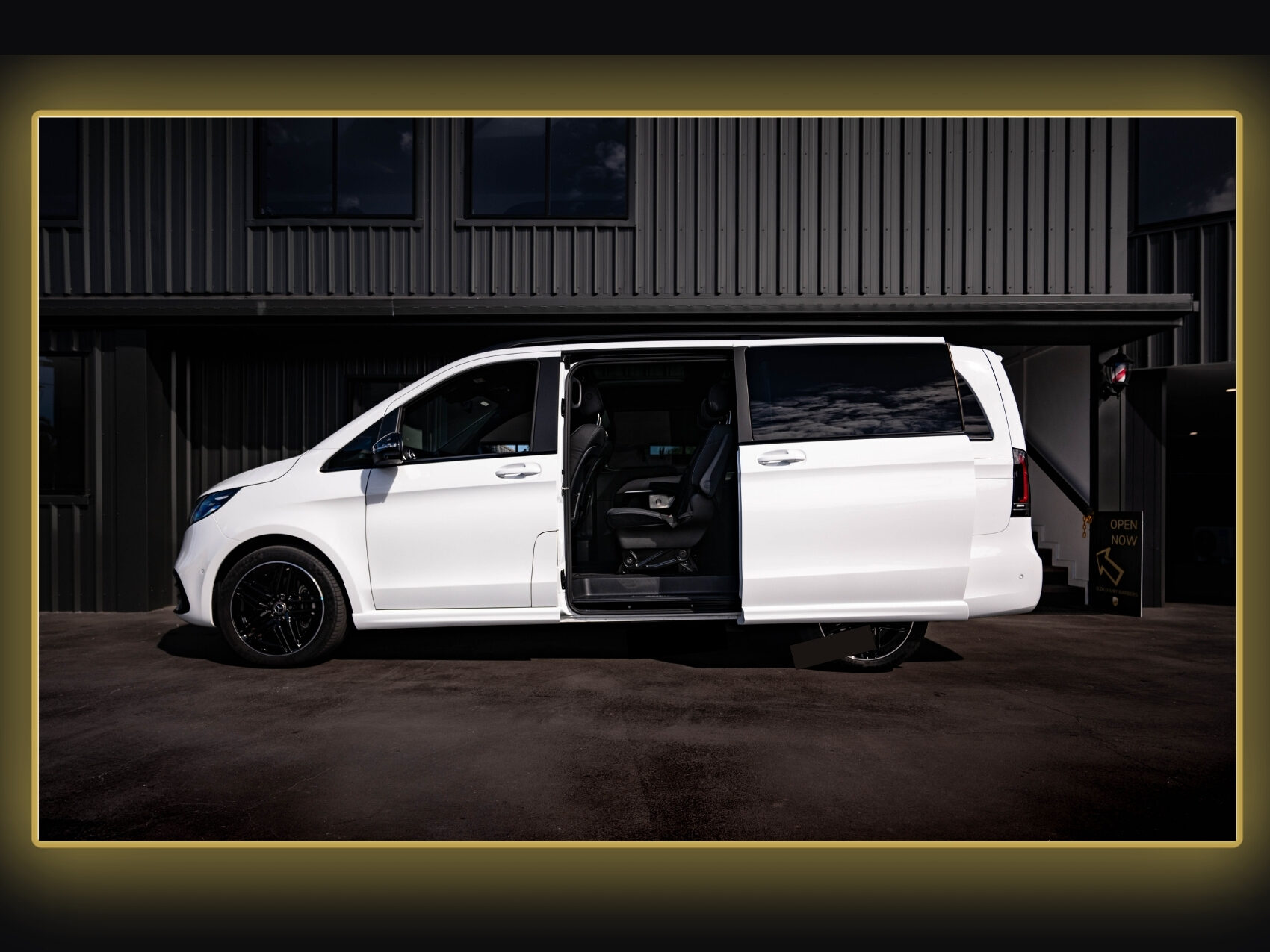 Mercedes V300 AMG 8 Seat Car Hire Gold Coast Brisbane Byron Bay Sunshine Coast